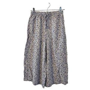 Multi-Coloured Uniqlo Women's Relaco Floral 3/4 Shorts
